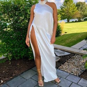 Lionne Corinne Creamy White Halter Maxi Dress